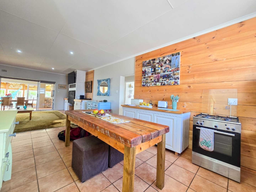 4 Bedroom Property for Sale in Stilbaai Wes Western Cape